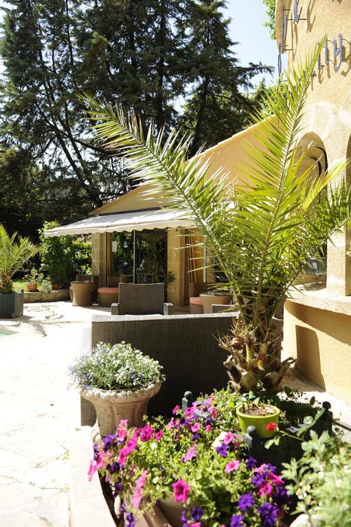 Auberge Bourrelly Cabries Ngoại thất bức ảnh