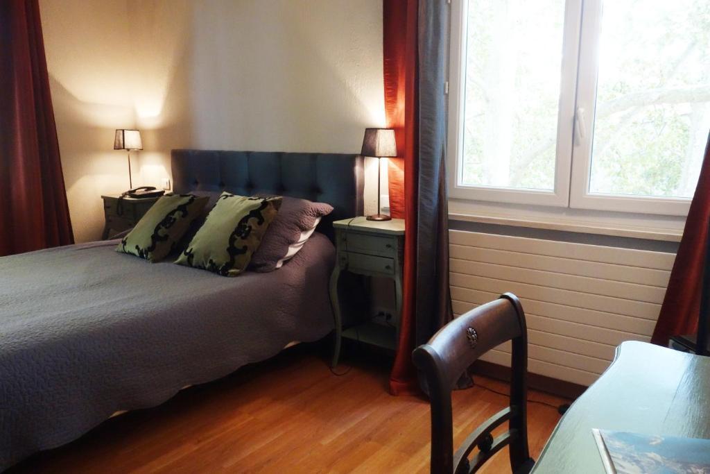 Auberge Bourrelly Cabries Ngoại thất bức ảnh